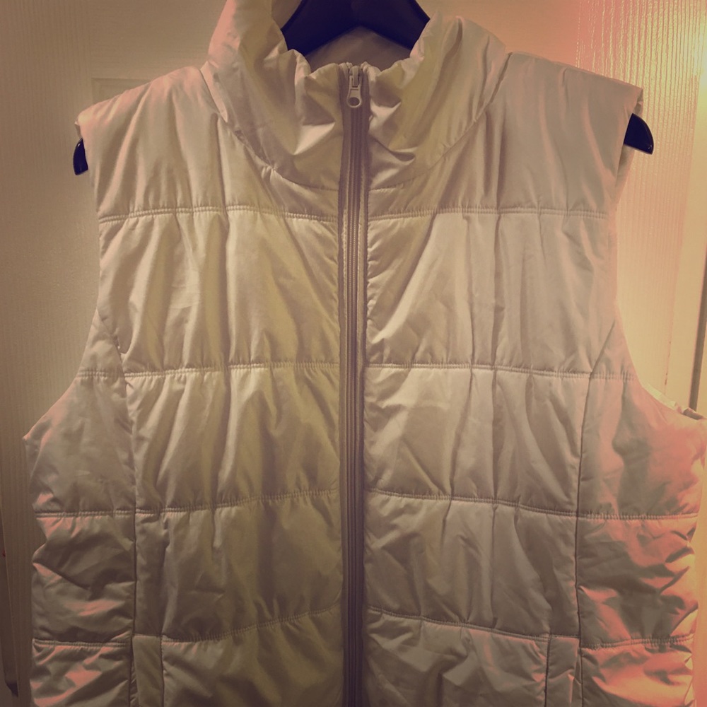 White vest